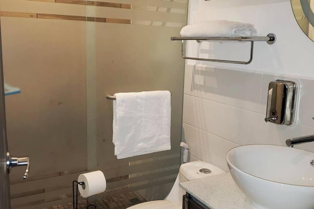 Torre Pamplona 409 -Nuevo Y Comodo- Apartamento グアテマラシティ エクステリア 写真